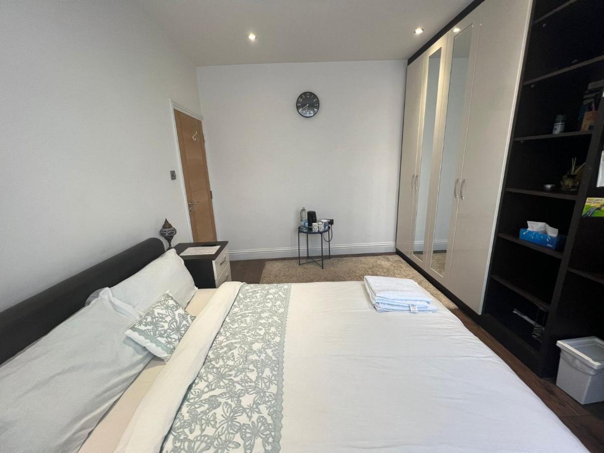 Deluxe Homestay Near Tottenham Hotspur Stadium Londres Exterior foto